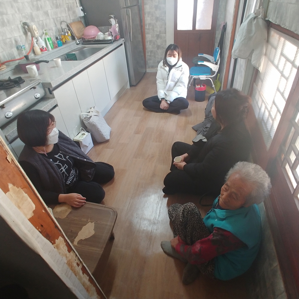 3695294320_XVInBNZr_348033bdd6b5c343ec2eebed12389f83fa409568.jpg 이미지크게보기
